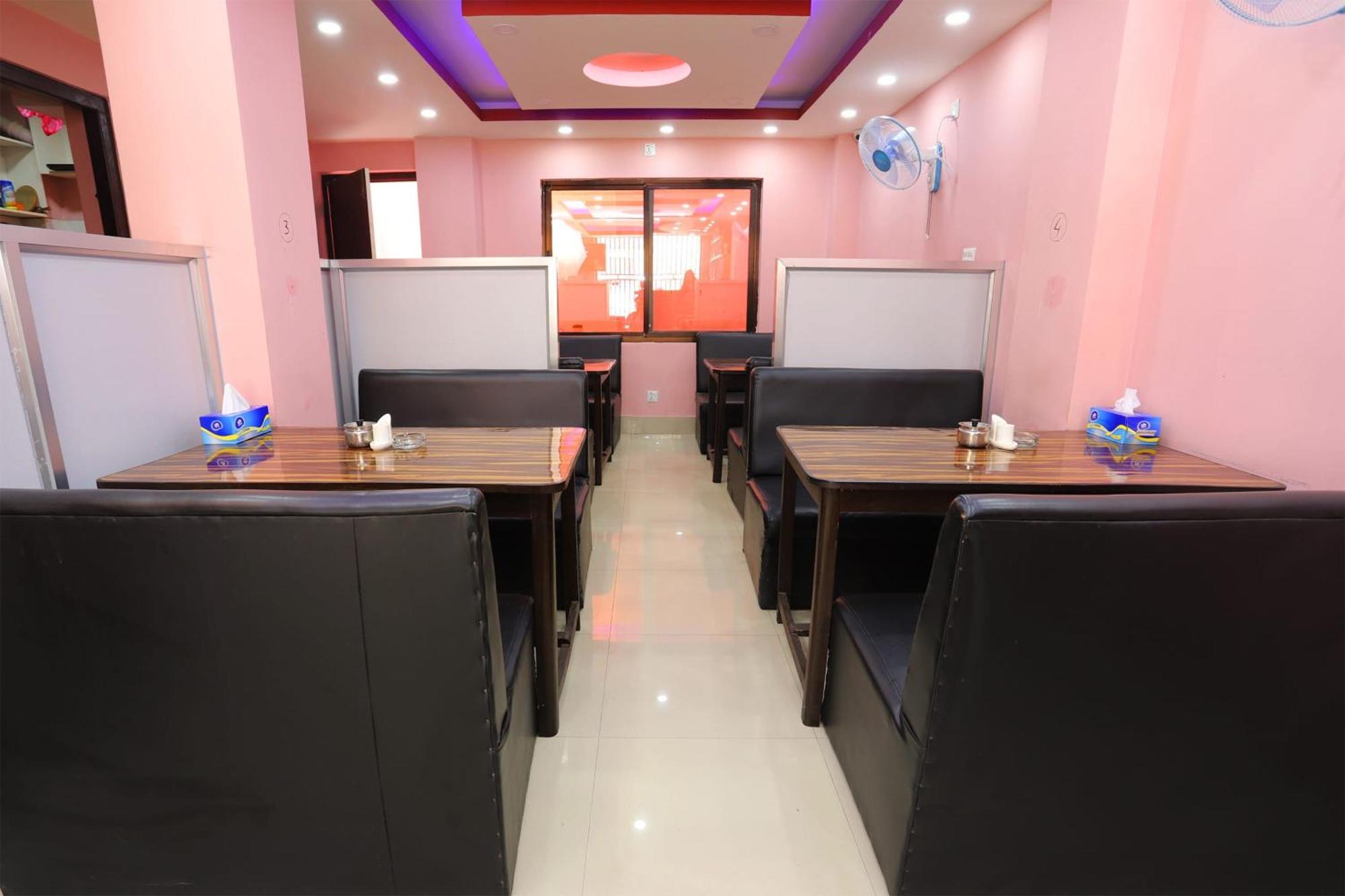Oyo 137 Hotel Pranisha Inn Pashupatināth Buitenkant foto